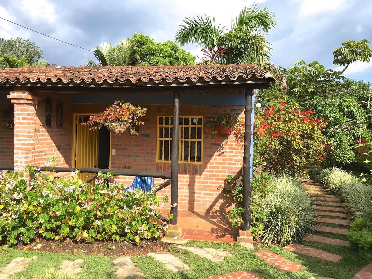Cabanas La Carolina - Mesa De Los Santos Los Santos  Exterior foto