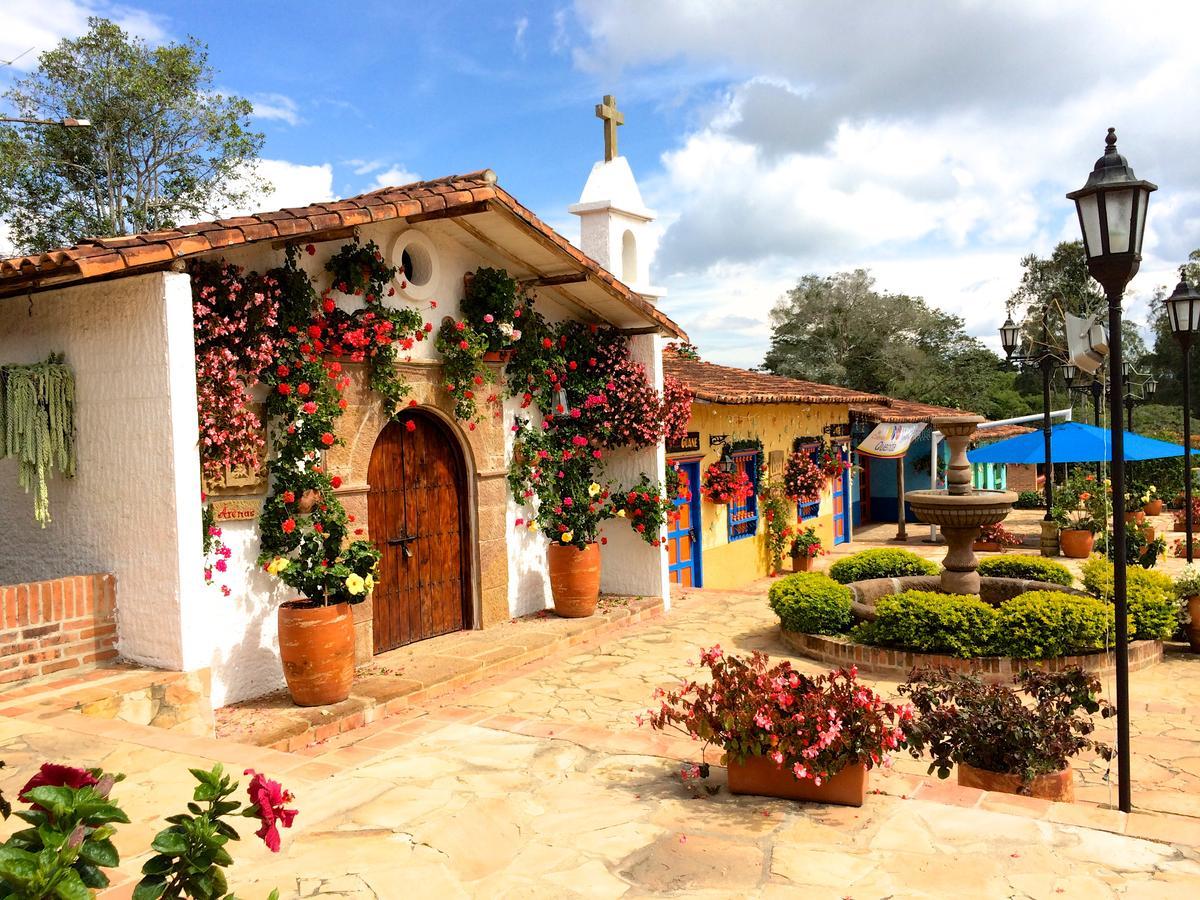 Cabanas La Carolina - Mesa De Los Santos Los Santos  Exterior foto
